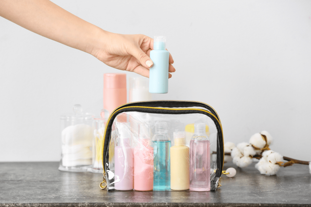 O kit viagem frascos é útil para itens de higiene.